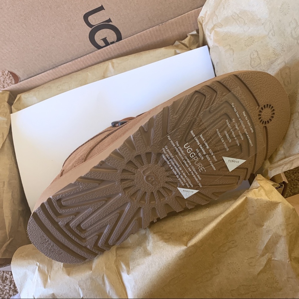 UGG Banan Water-Resistant Genuine Shearling Boot - Picture 6 of 8